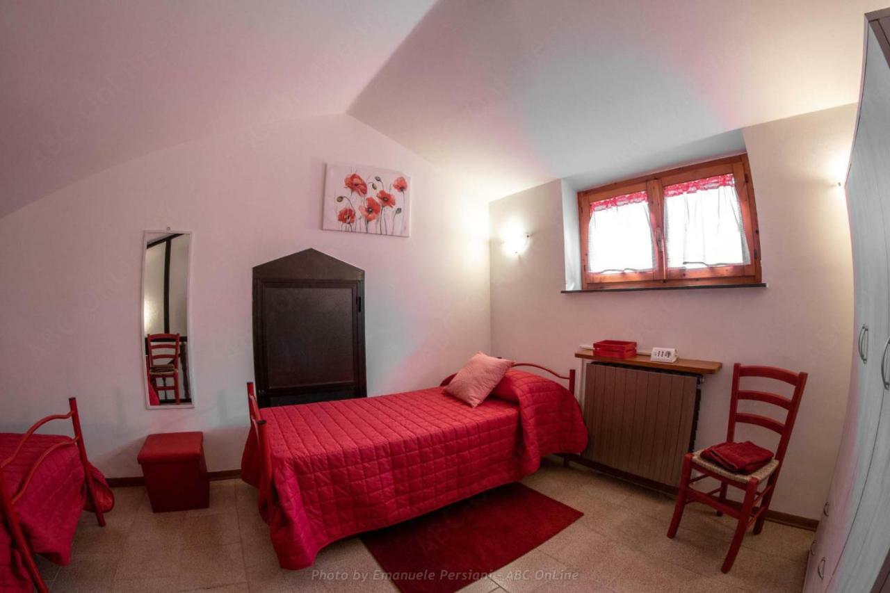 Casa Vacanze Nonna Angela Nórcia Exterior foto