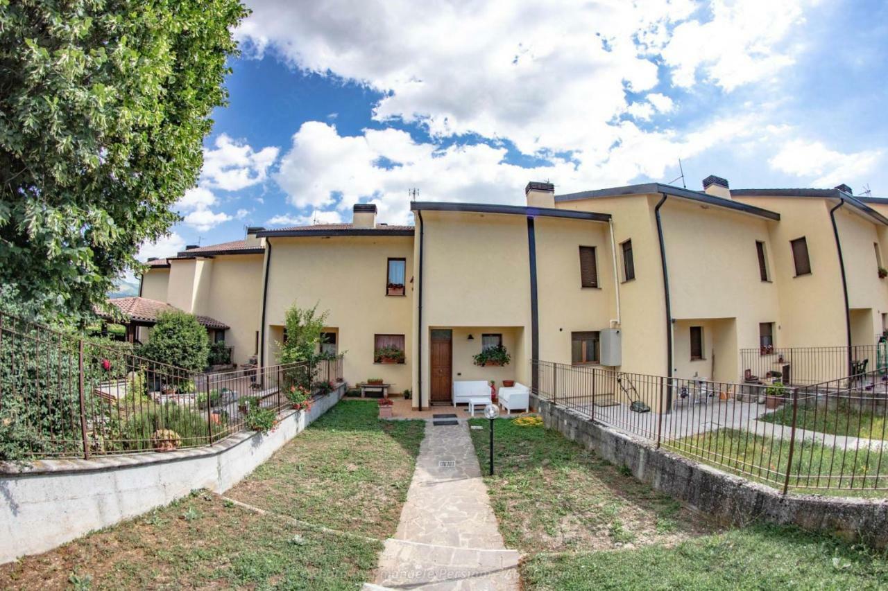 Casa Vacanze Nonna Angela Nórcia Exterior foto