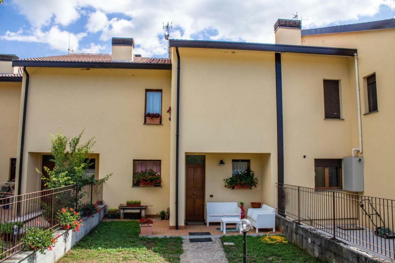 Casa Vacanze Nonna Angela Nórcia Exterior foto