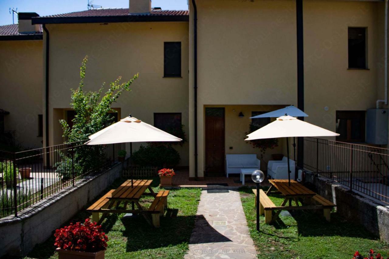 Casa Vacanze Nonna Angela Nórcia Exterior foto